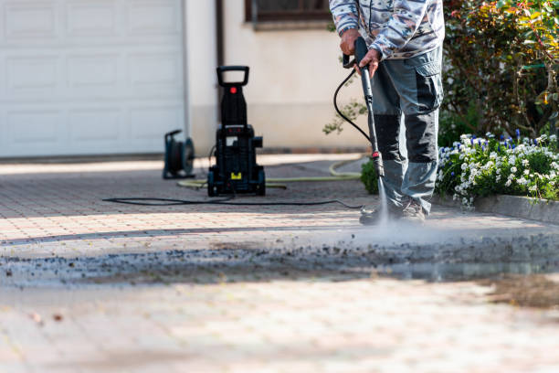 Best Commercial Building Pressure Washing  in Massapequa Park, NY